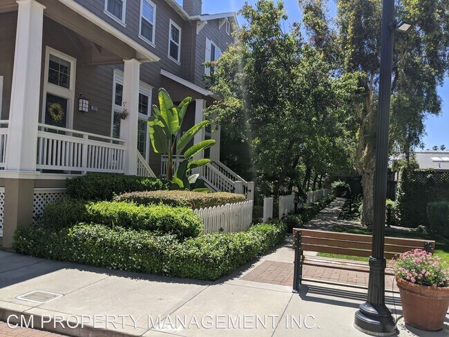 Building Photo - 2 br, 3 bath House - 1033 Keeble Court
