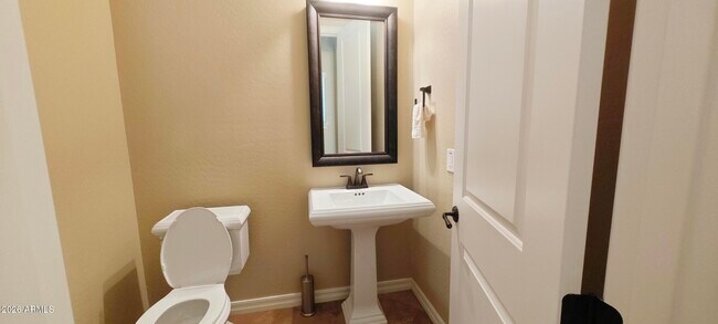 Building Photo - 401 E Torrey Pines Pl