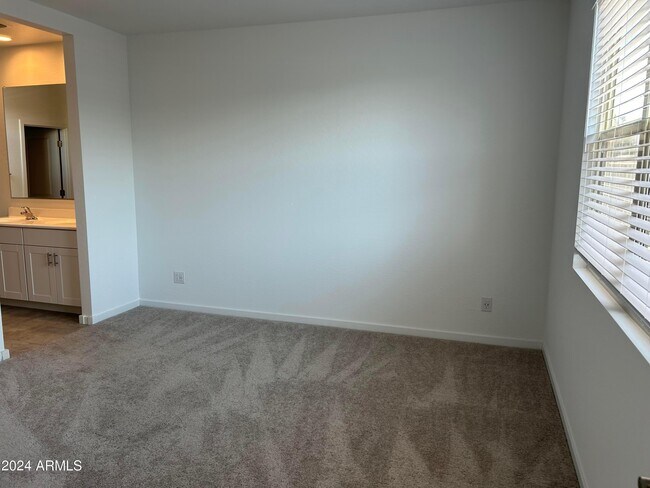 Foto del edificio - 4385 W Allen St