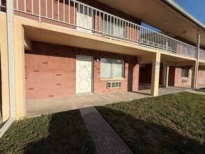 Building Photo - 3301 58th Ave S