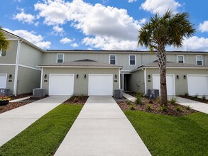 Building Photo - 903 Rivertree Pl