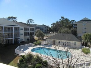 Building Photo - 601 Hillside Dr