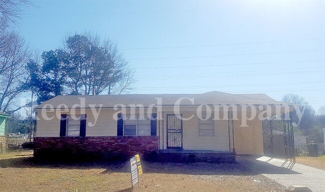 Building Photo - 1645 Kilarney Ave