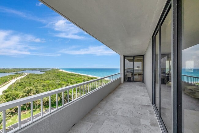 Building Photo - 5550 N Ocean Dr
