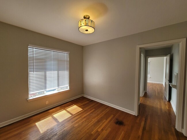 Building Photo - 340 Natalen Ave