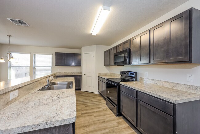 Foto del edificio - 10426 Clearwater Wy