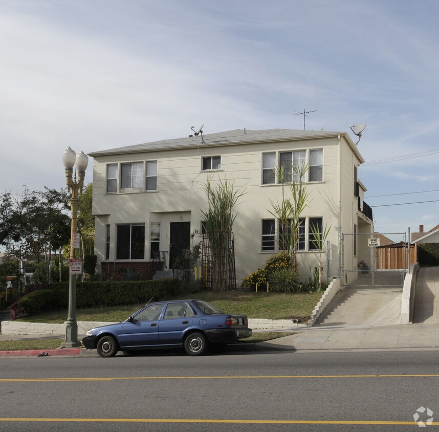 Primary Photo - 115 N Rampart Blvd