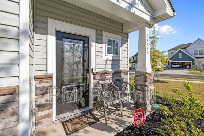 Foto del edificio - 18045 Stark Wy