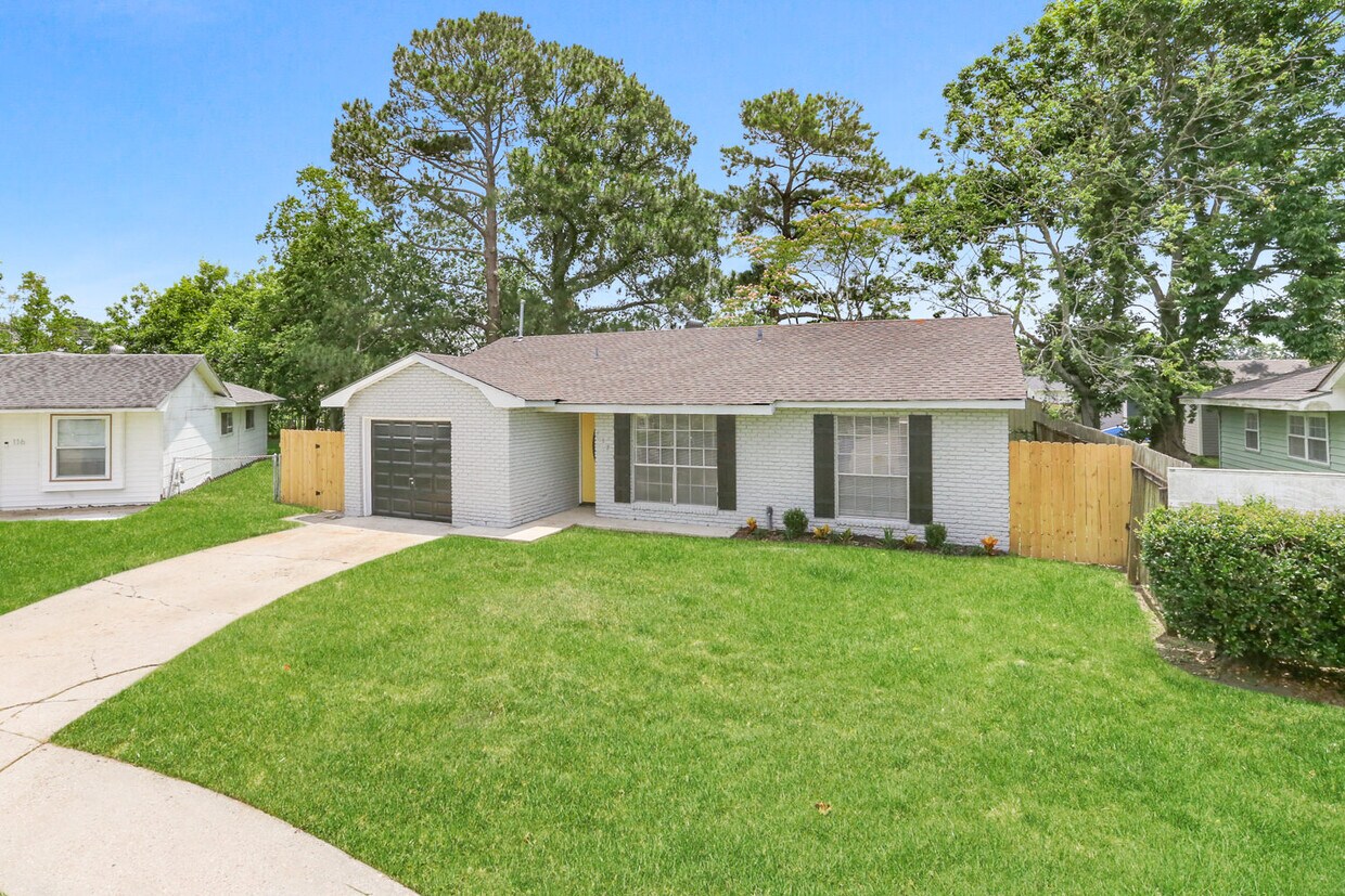Foto principal - 112 Grambling Ct
