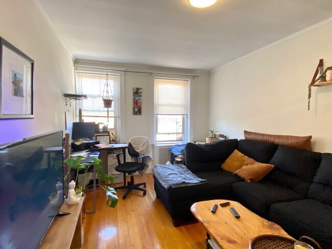 Foto del edificio - 1860 Commonwealth Ave