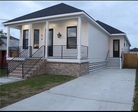 Building Photo - 4727 Allen St