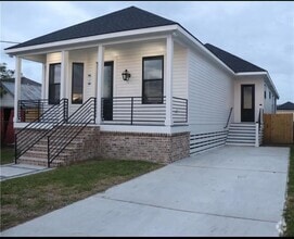Building Photo - 4727 Allen St