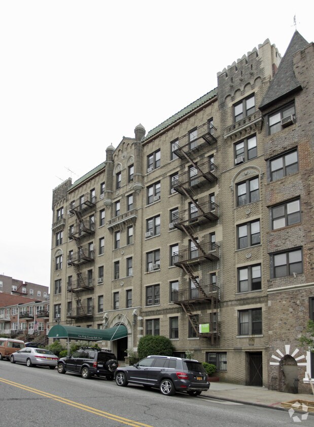 Foto del edificio - 140 Bay Ridge Pky