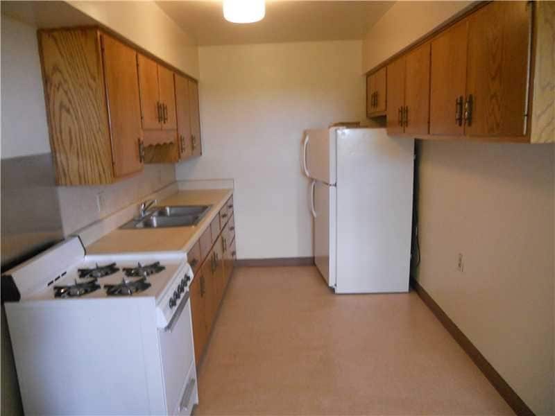 Kitchen Photo - Ridgemont Apartments