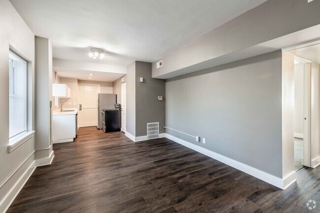 2BR, 1BA - 650SF - Dining Room - Grandview Apartments