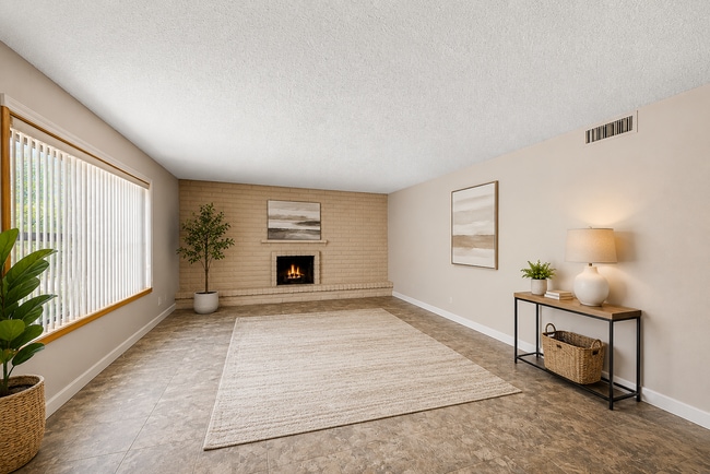 Building Photo - Coconino