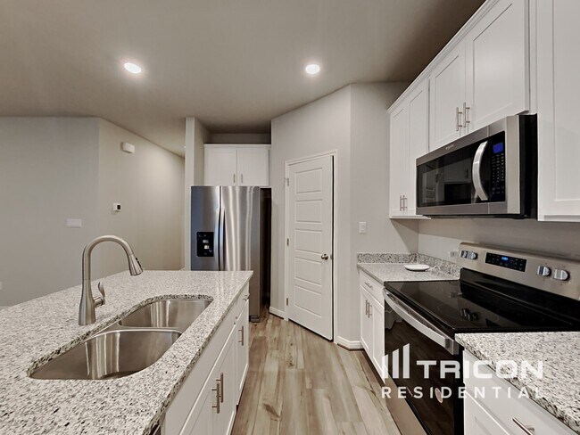 Building Photo - 5711 Jayden Pass Saint Hedwig TX