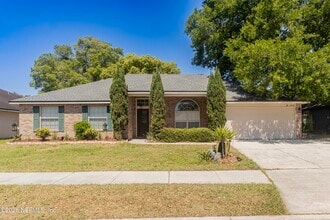 Building Photo - 2034 Belhaven Dr