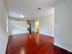 Building Photo - 4451 Laurel Pl