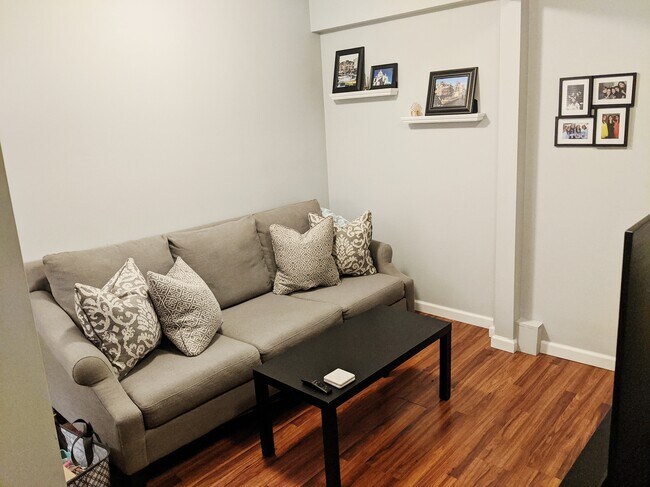 Foto del edificio - 17 Hillside Ave