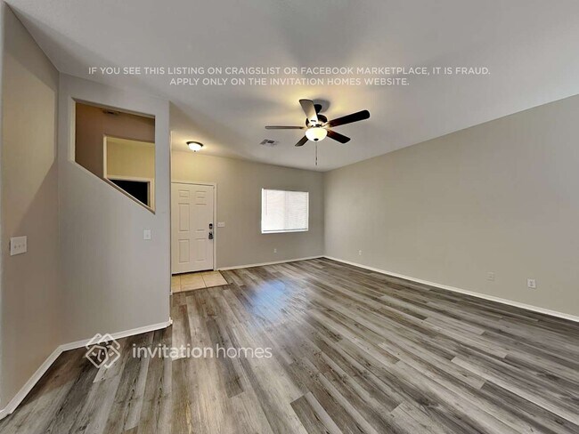 Building Photo - 5702 N 73rd Ln
