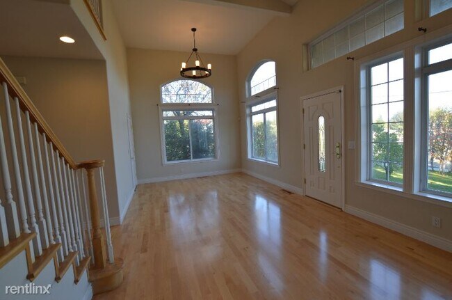 Foto del edificio - 4 br, 3 bath House - 663 Crockett Ave