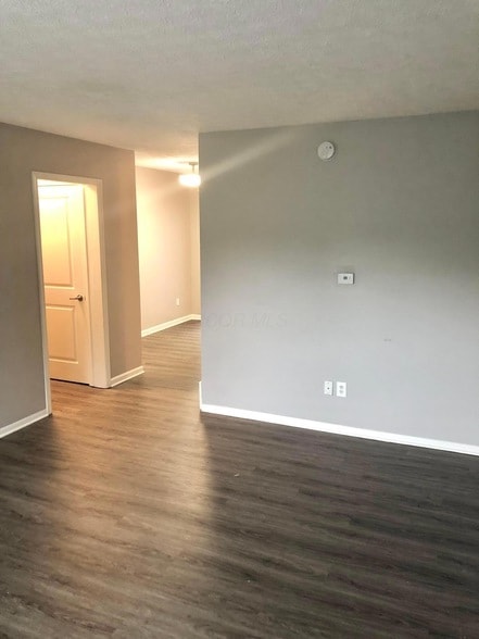 Building Photo - 5694 Crossing Ct