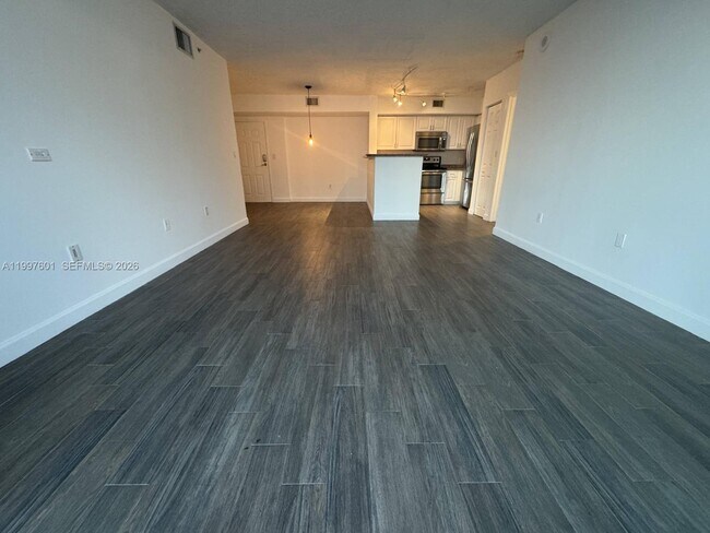 Foto del edificio - 1155 Brickell Bay Dr