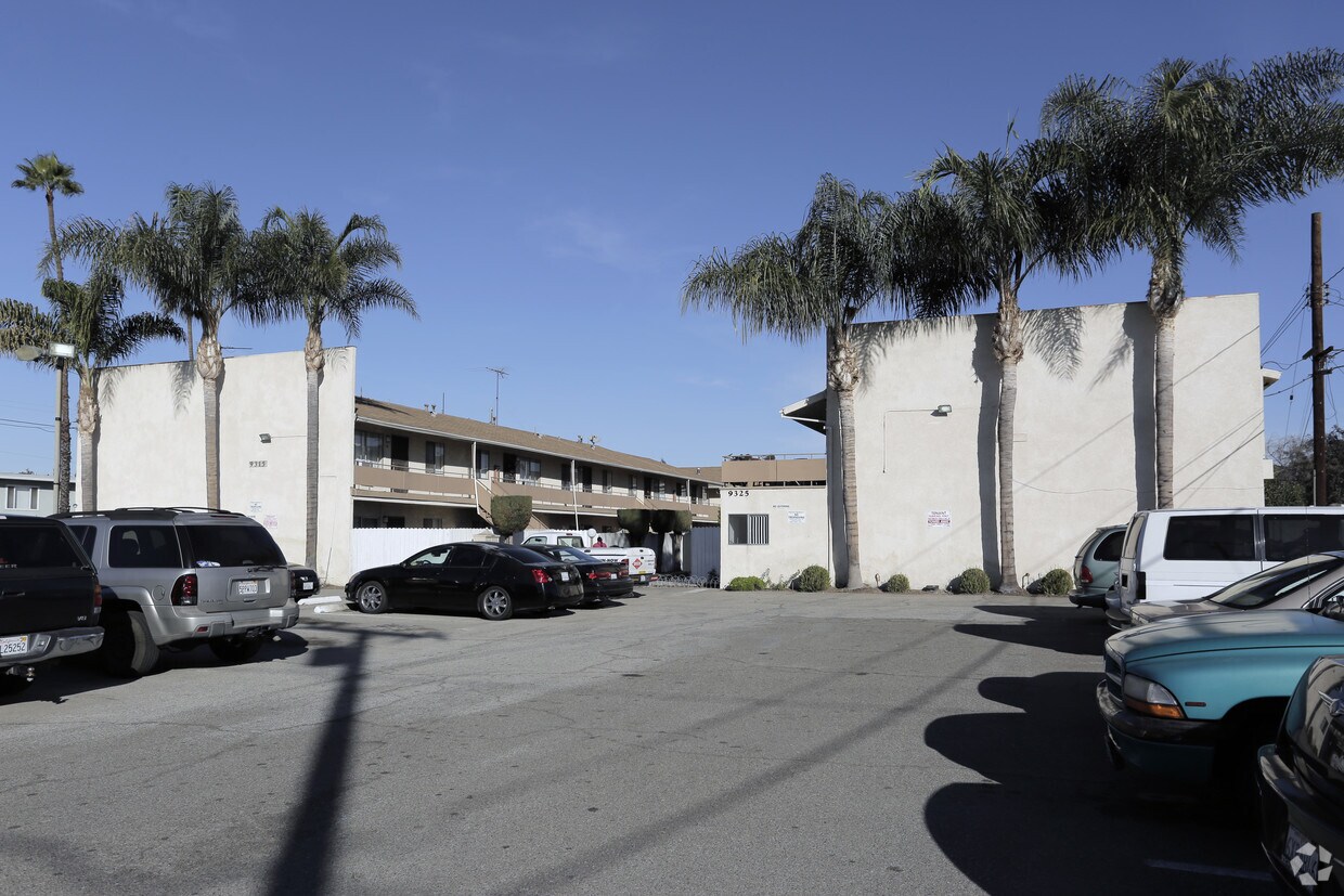 Primary Photo - 9315 Artesia Blvd