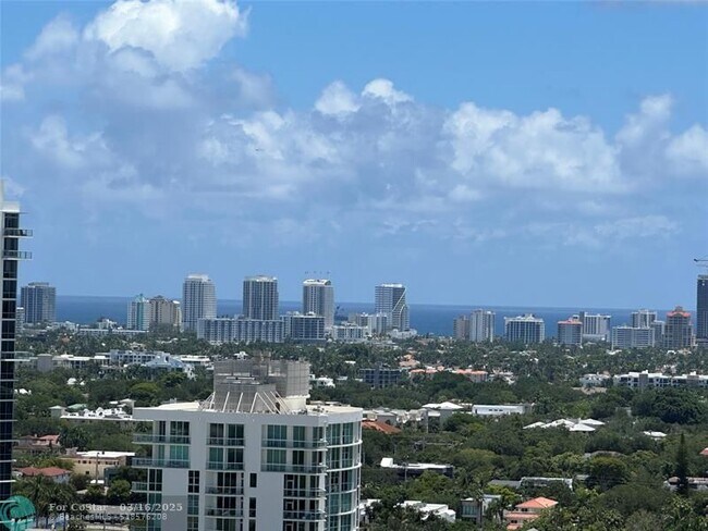 Foto del edificio - 350 SE 2nd St