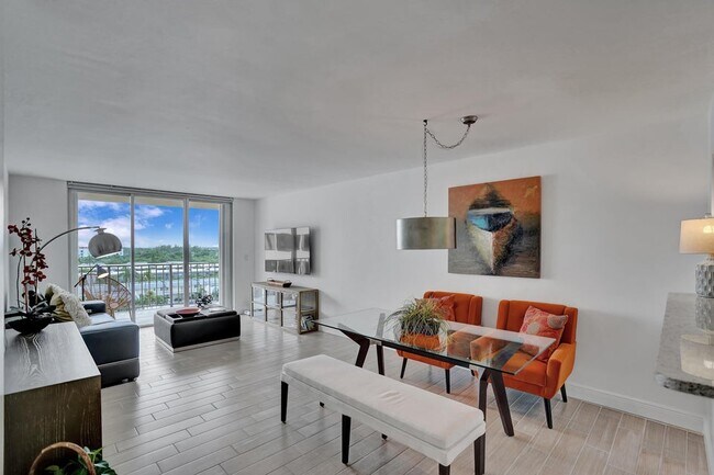 Foto del edificio - 3581 S Ocean Blvd