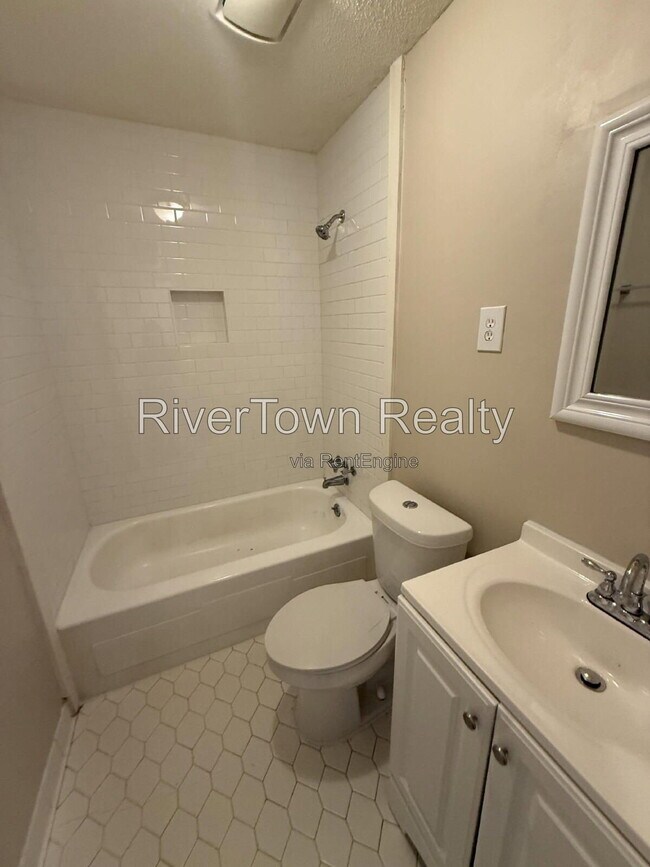 Foto del edificio - 3236 Sweet Springs Dr