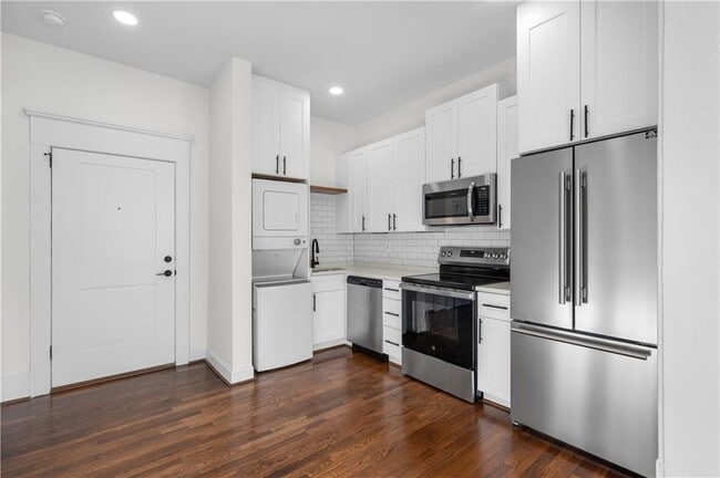 Foto del edificio - 360 Ponce De Leon Ave NE