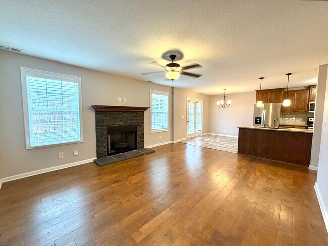 Foto del edificio - 1137 Gentry Dr