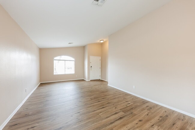Foto del edificio - 14067 W Two Guns Trail