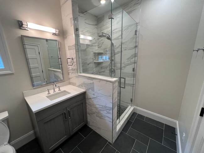 Building Photo - 2066 Forge Run Bethlehem, PA 18015