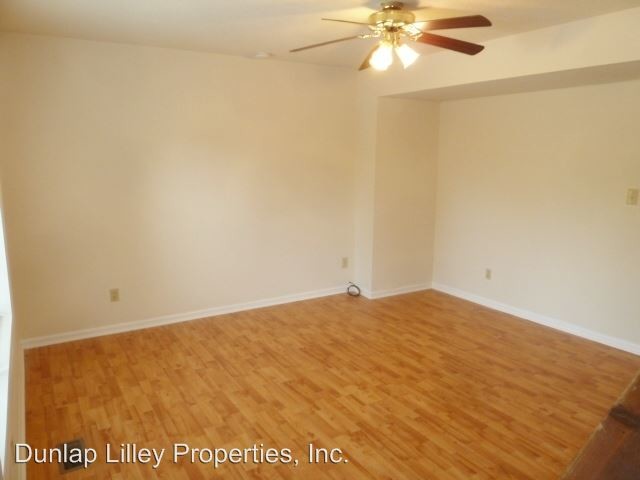 Building Photo - 407 S Merritt Mill Rd