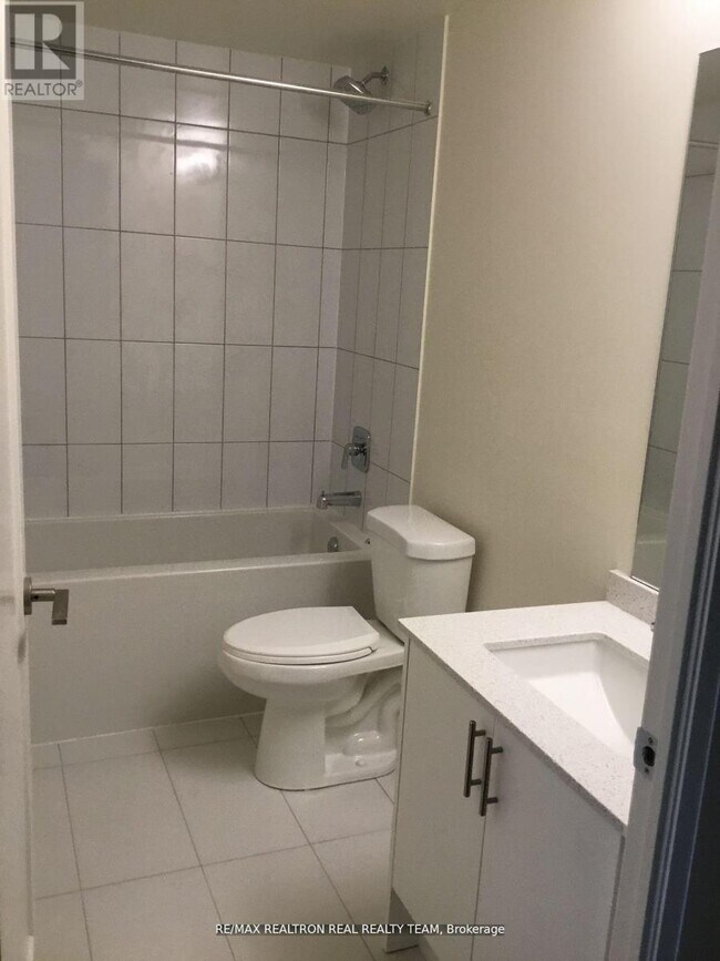 Photo du bâtiment - 9000 Jane St