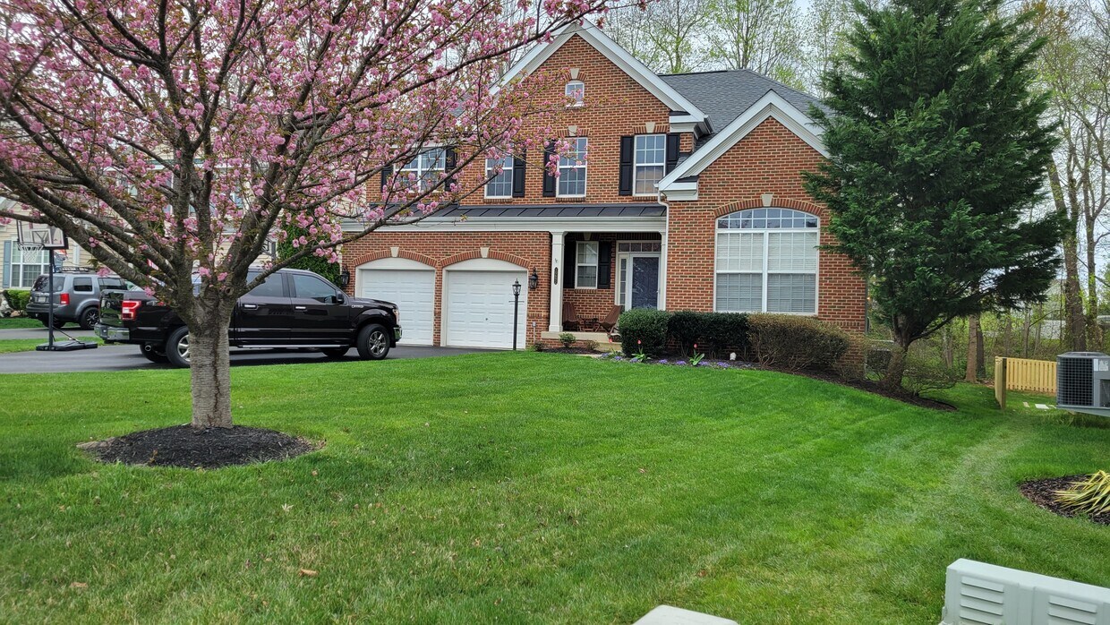 Photo - 10692 Tattersall Dr (Manassas, VA)