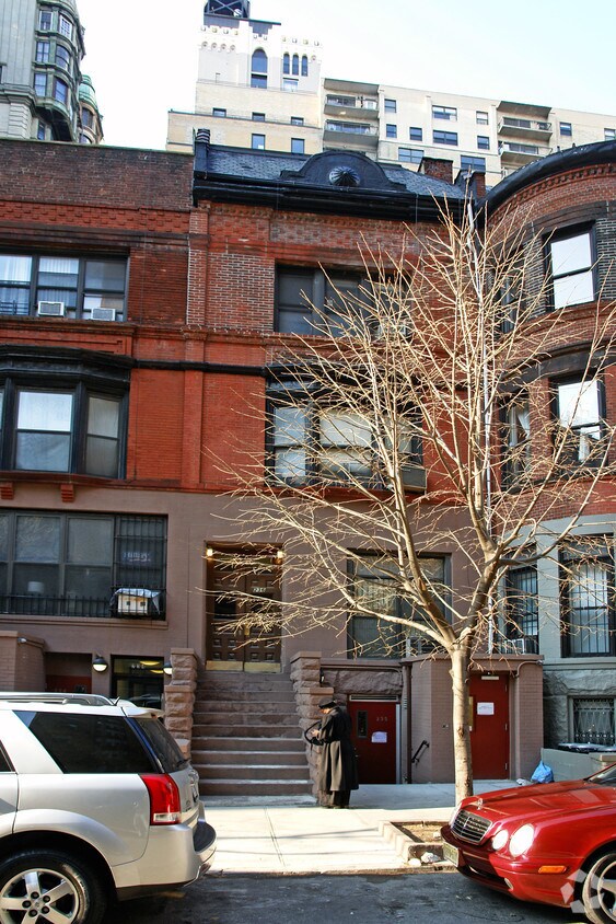 Primary Photo - 236 W 74th St