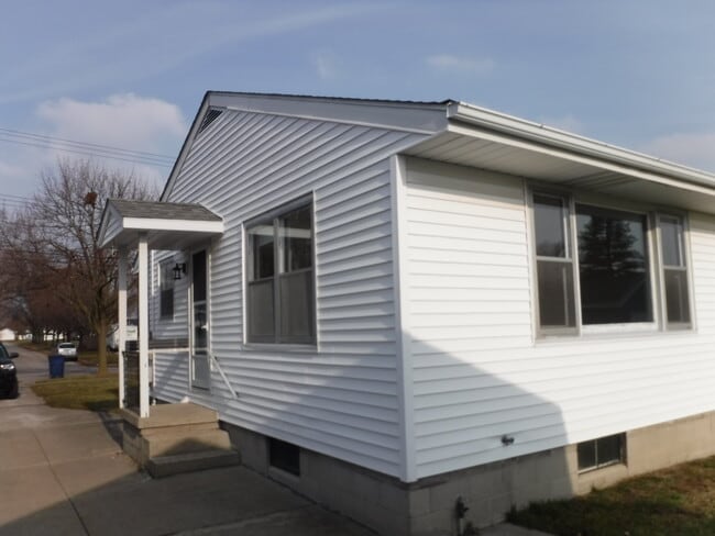 Foto del edificio - 304 E Gary St