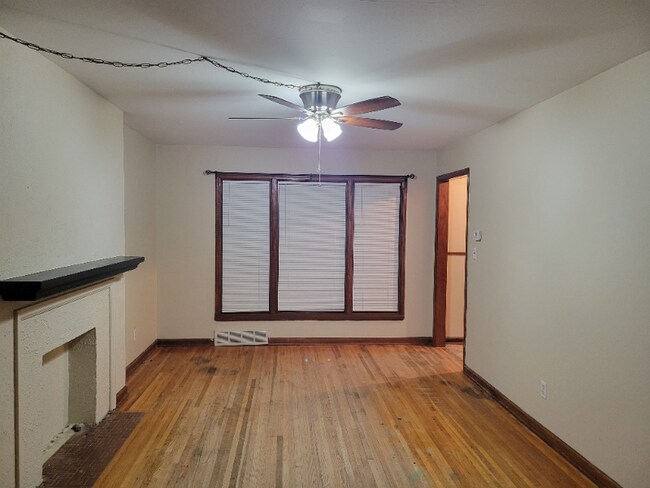 Foto del edificio - 415 N Harding Ave