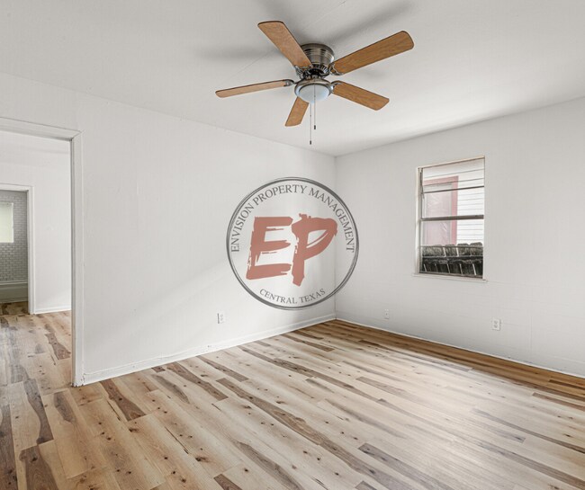 Foto del edificio - 1920 Lyle Ave