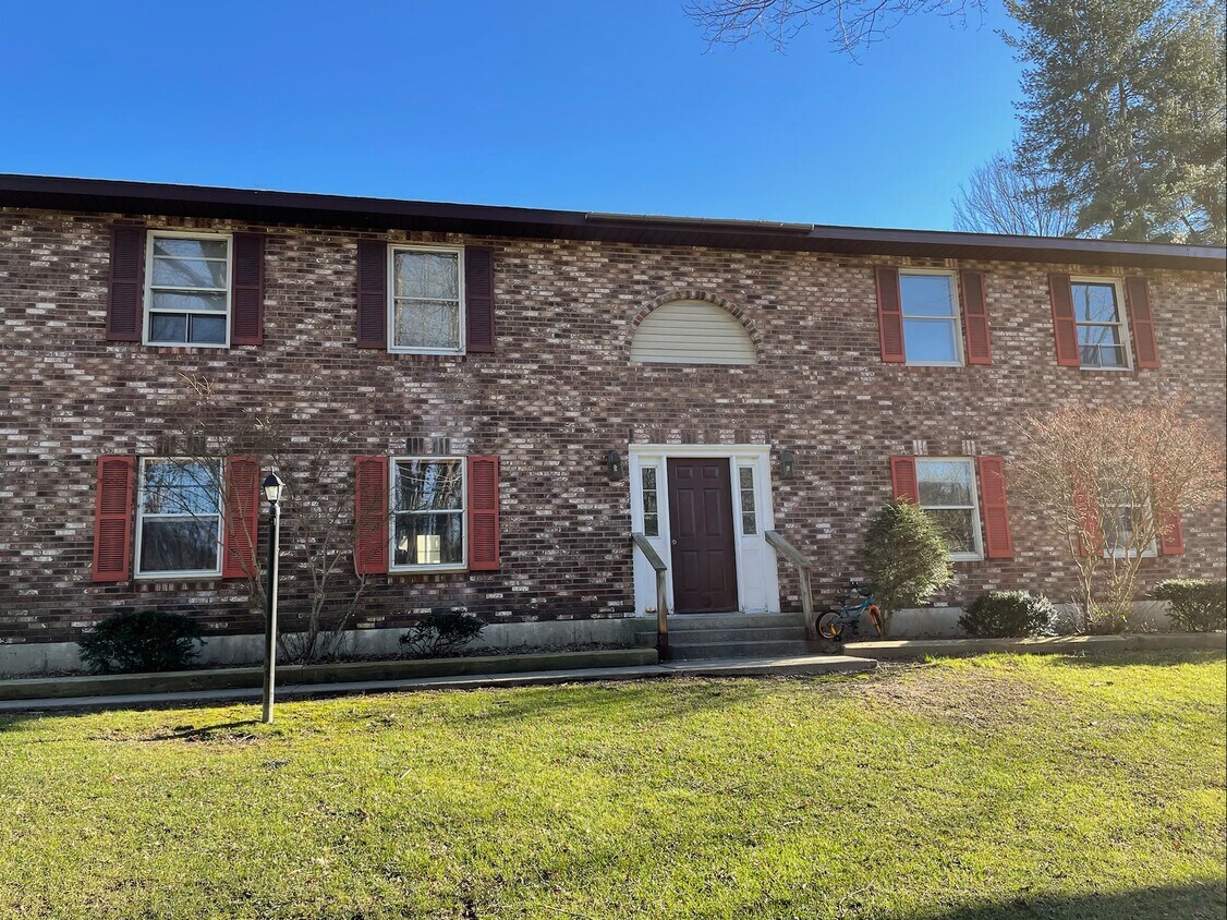 Primary Photo - 245 Paisley Rd