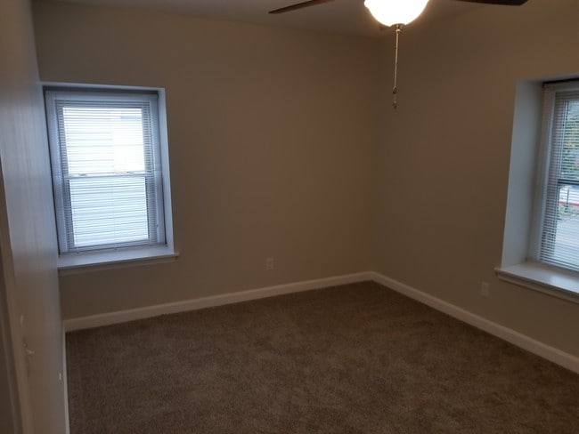 Bedroom - 10516 Watterson Trail