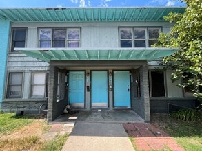 Building Photo - 3120 Santa Fe St