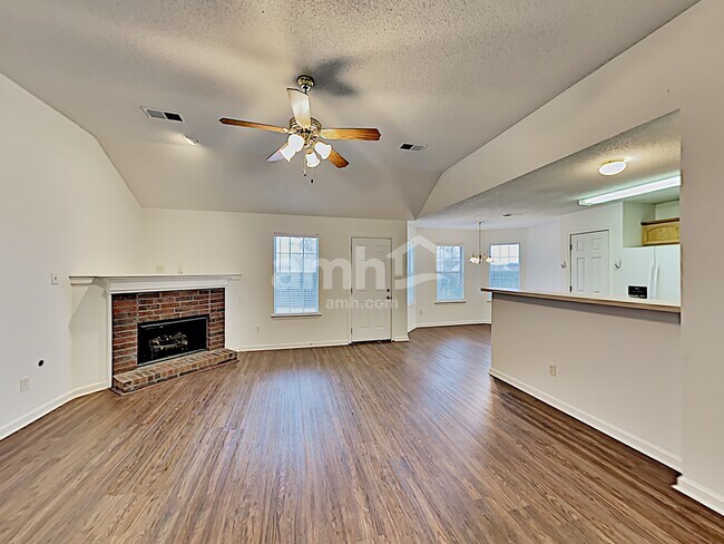 Foto del edificio - 2692 Breezy Ridge Trail