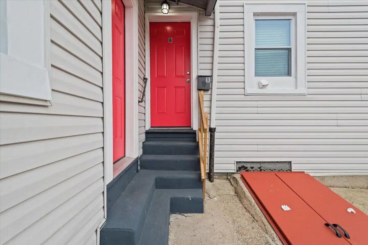 858 Lovitt Way Unit 858.1340022, Pittsburgh, PA 15212 Room for Rent