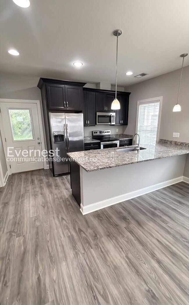 Foto del edificio - 5312 Roosevelt Rd
