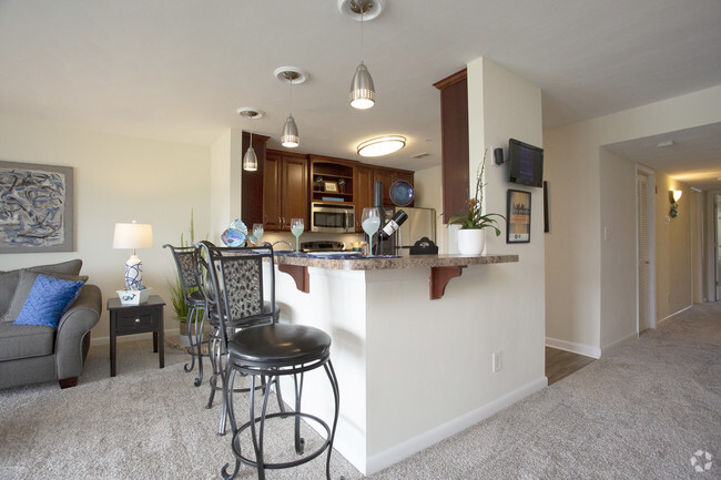 2HAB, 2BA - 1,216 ft² - CHESAPEAKE - Mill Creek Landing Apartments